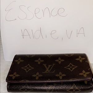 Louis Vuitton authentic tresor’s wallet!